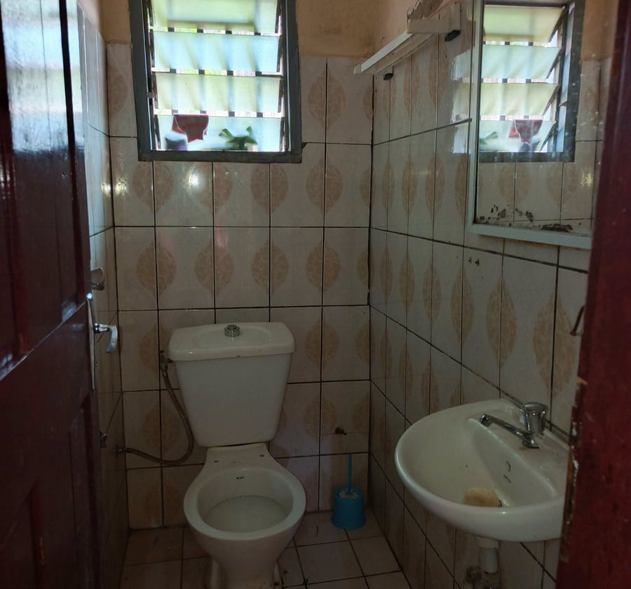 Appartement moderne à louer à Pont Emana - 80 000 FCFA/mois