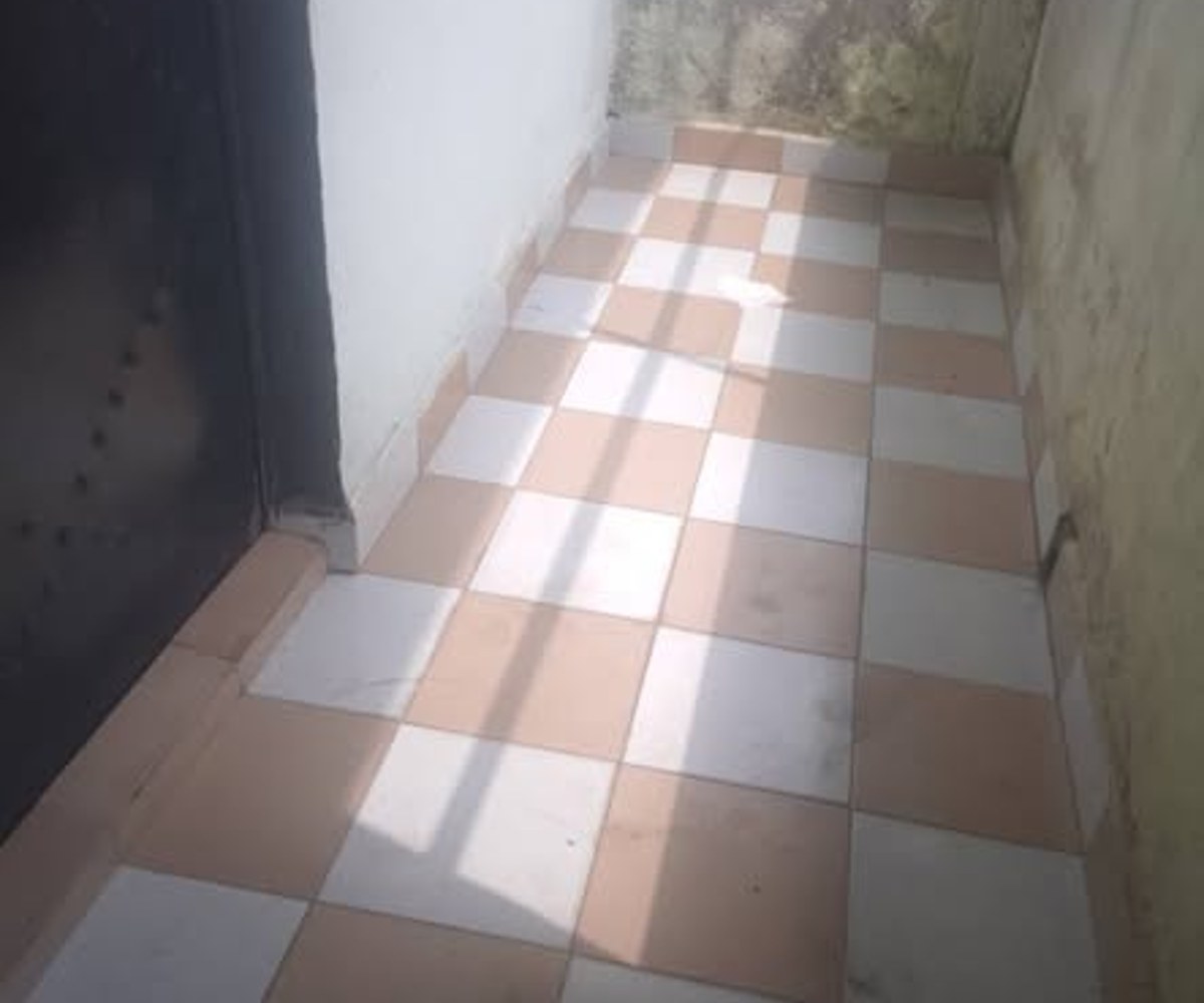 Grand studio moderne à louer – Logbaba, Douala