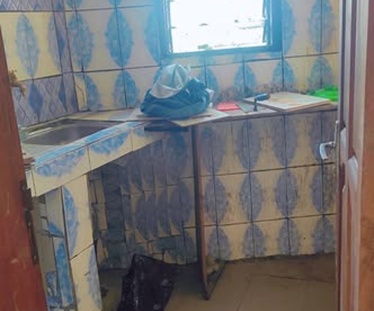 Studio moderne à louer - PK 10, Douala