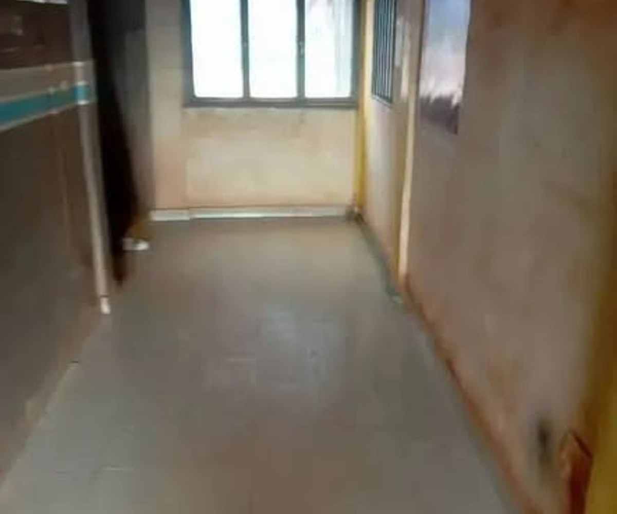 Bureau 1 pièce à louer - Charles de Gaulle, Douala