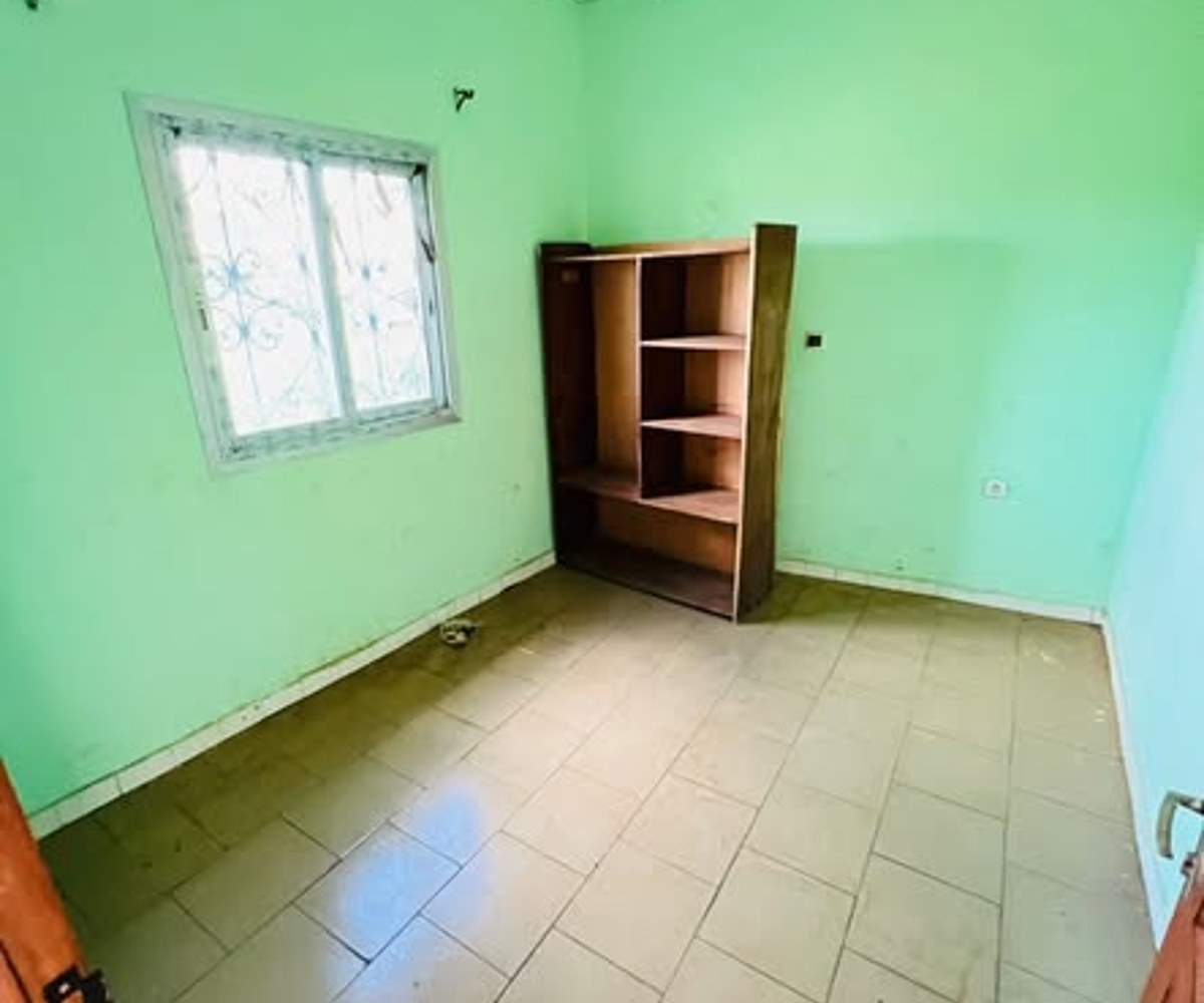Studio à louer à Nkozoa, Yaoundé - 45 000 FCFA/mois