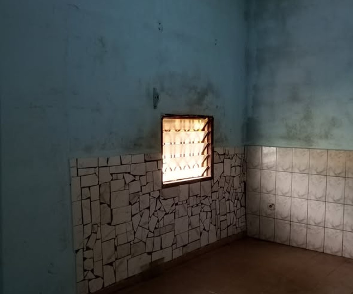 Studio moderne 4 pièces à louer à Ngousso