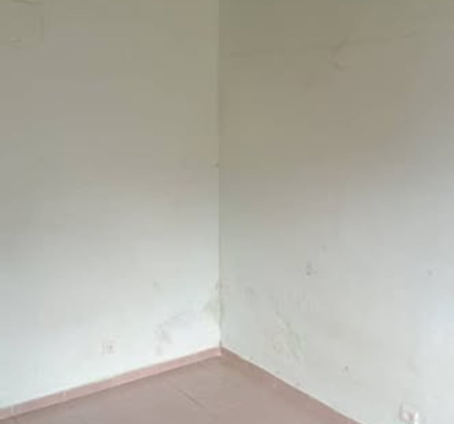 Salon moderne à louer à la Cité des Palmiers