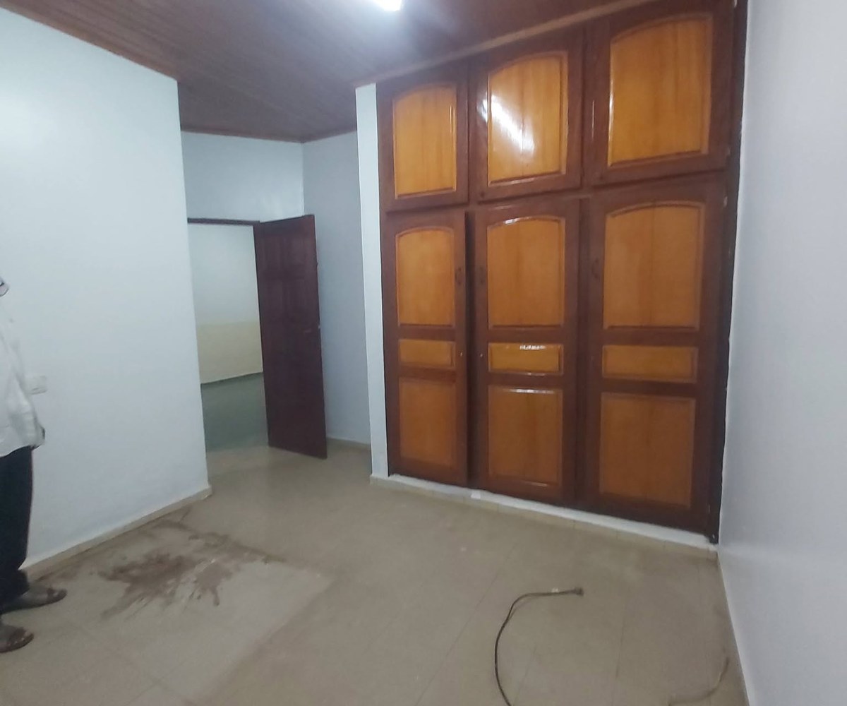 Villa 3 chambres à Biyem-Assi