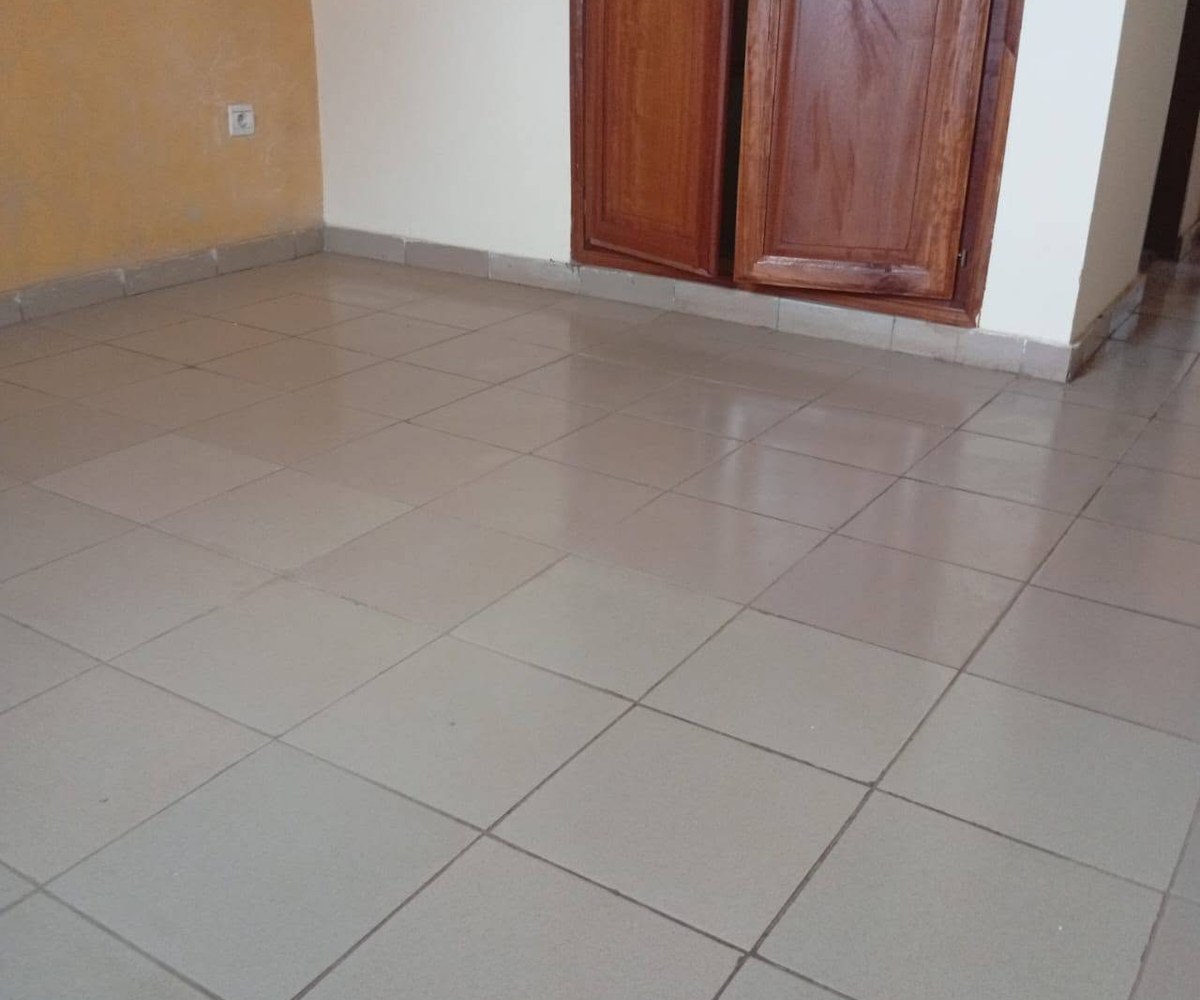 Appartement 2 chambres à louer à Ekie, Yaoundé