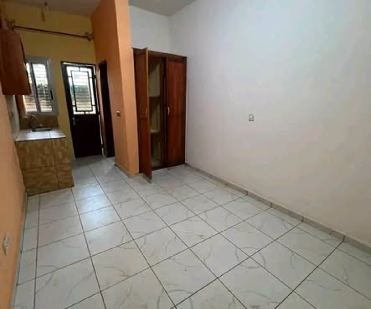 Chambre VIP à Tsinga Village