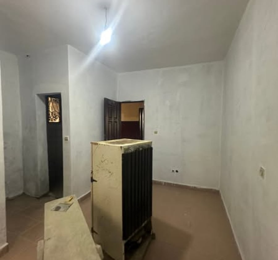 Chambre moderne à louer à PK15
