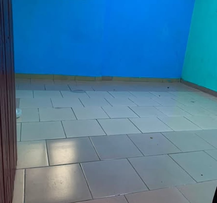 Studio simple à Ndogbati, Douala