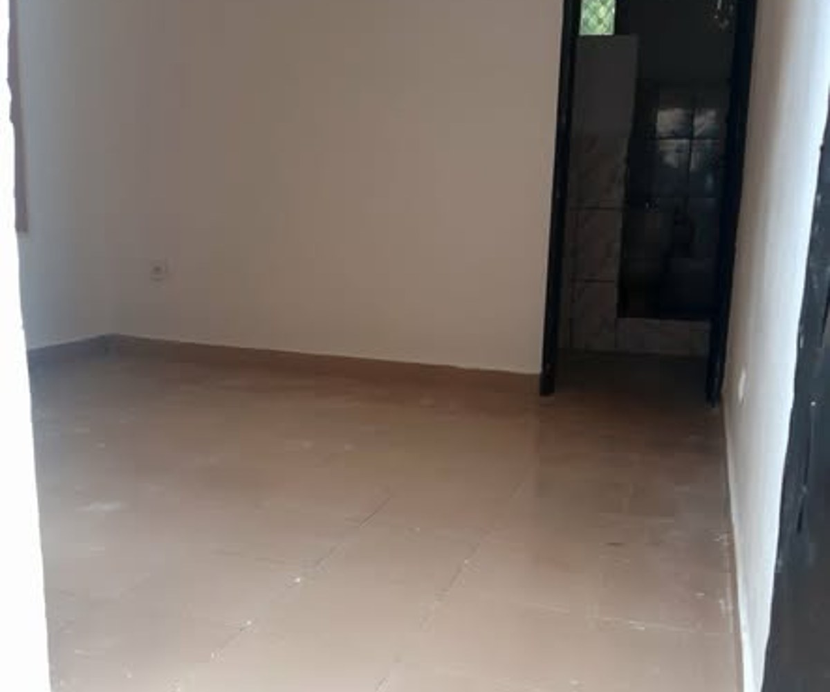 Studio moderne 3 pièces à Ndogpassi II avec forage et prépayé