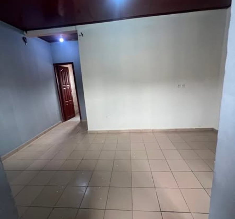 Studio moderne à louer - TKC Yaoundé