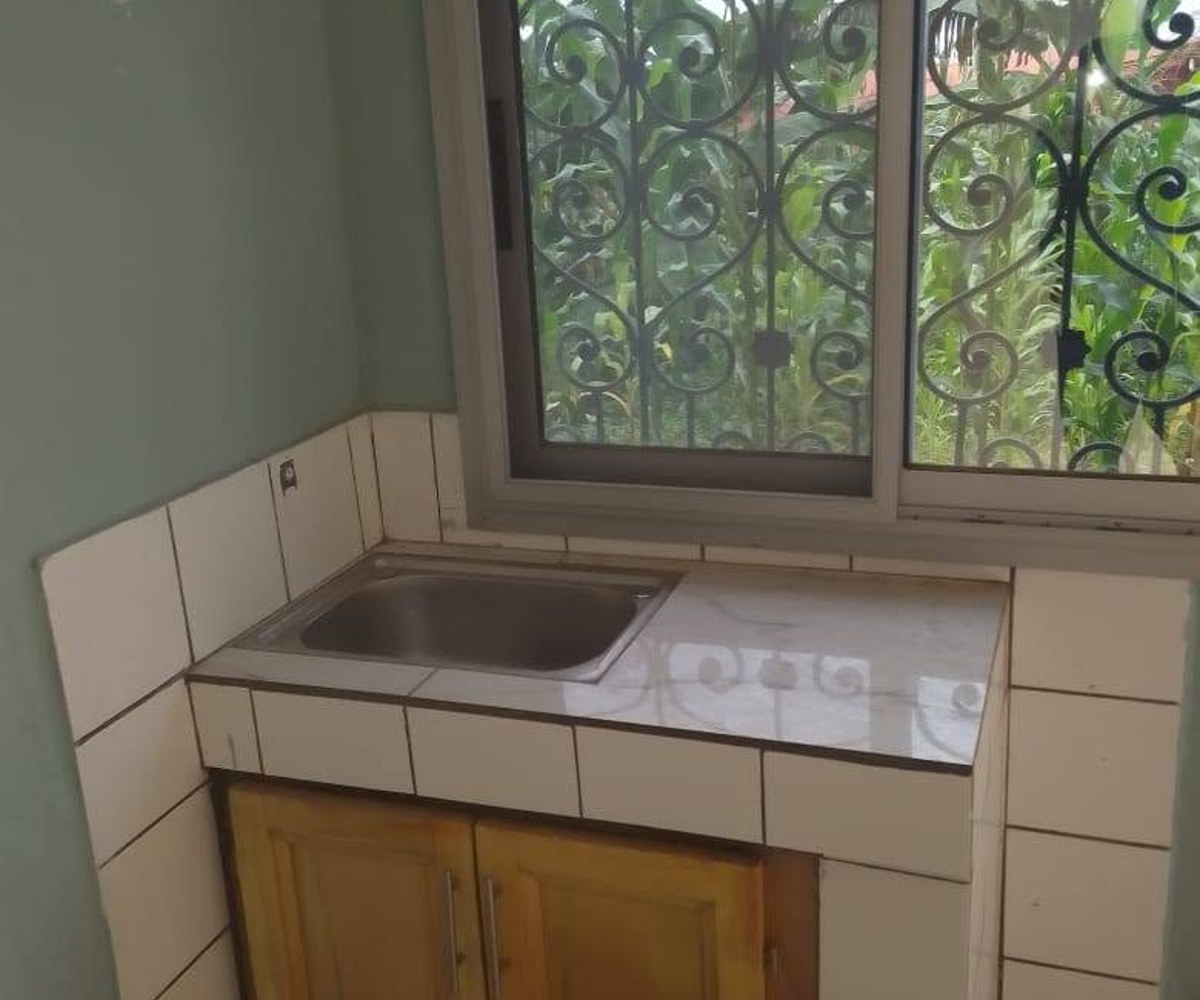 Chambre moderne à Odza Mesamedongo