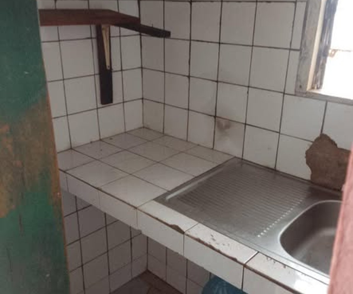 Chambre moderne 3 pièces – Nkomo