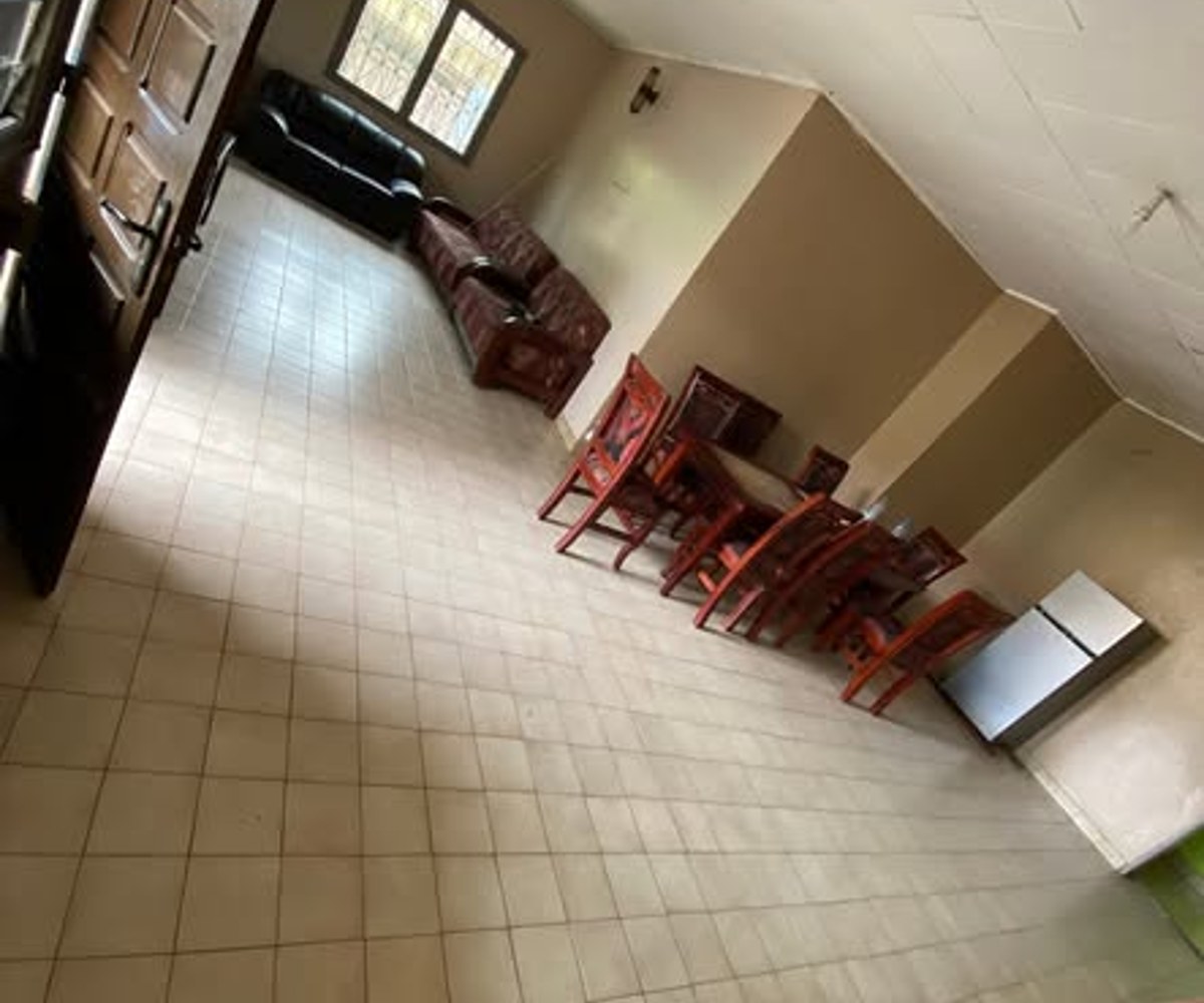 Appartement à louer - Titi Garage, Yaoundé - 3 chambres