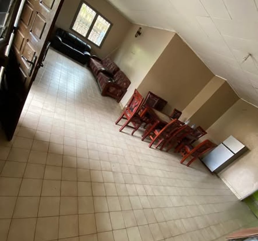 Appartement à louer - Titi Garage, Yaoundé - 3 chambres