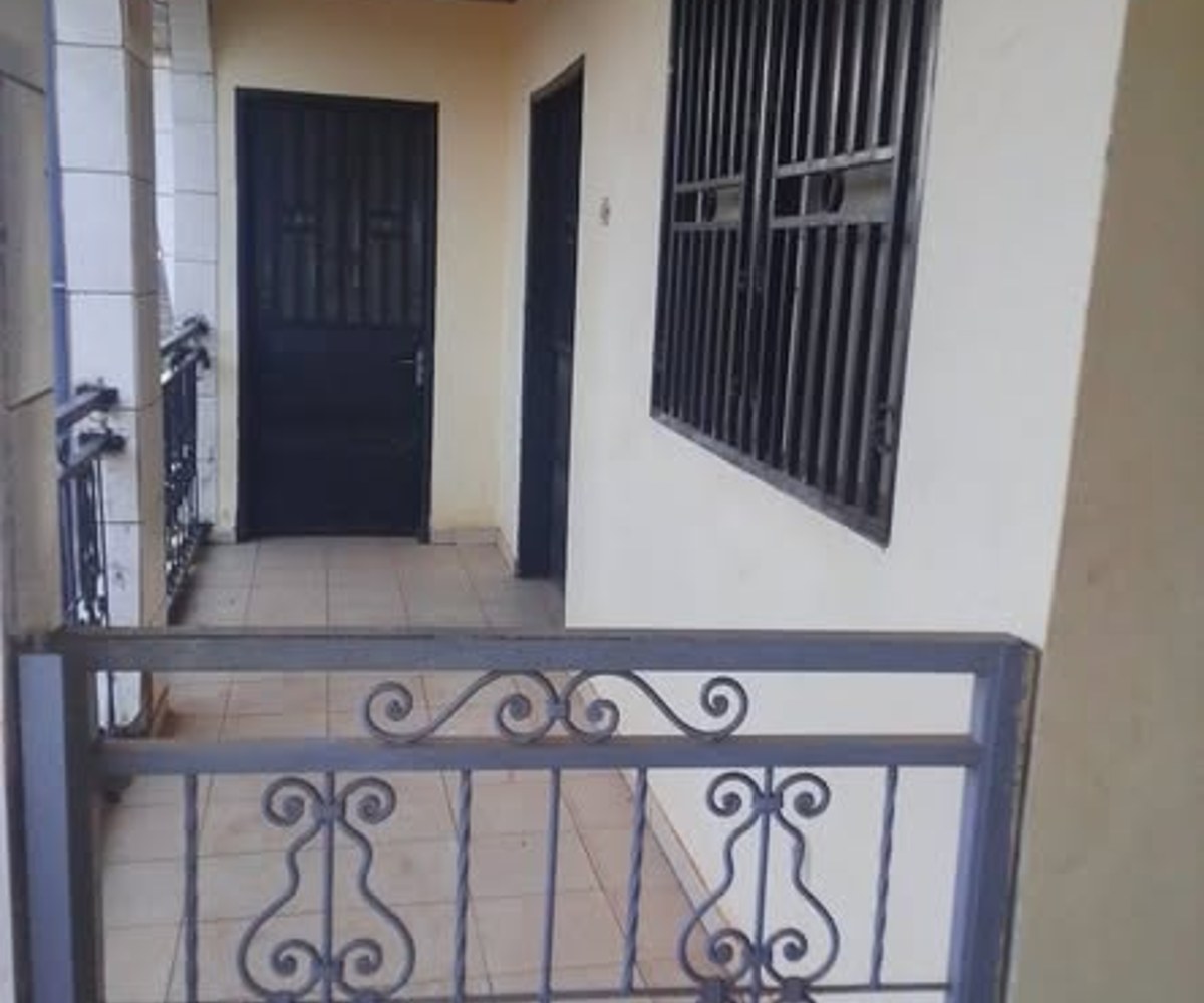 Grand appartement moderne 3 chambres - Biteng