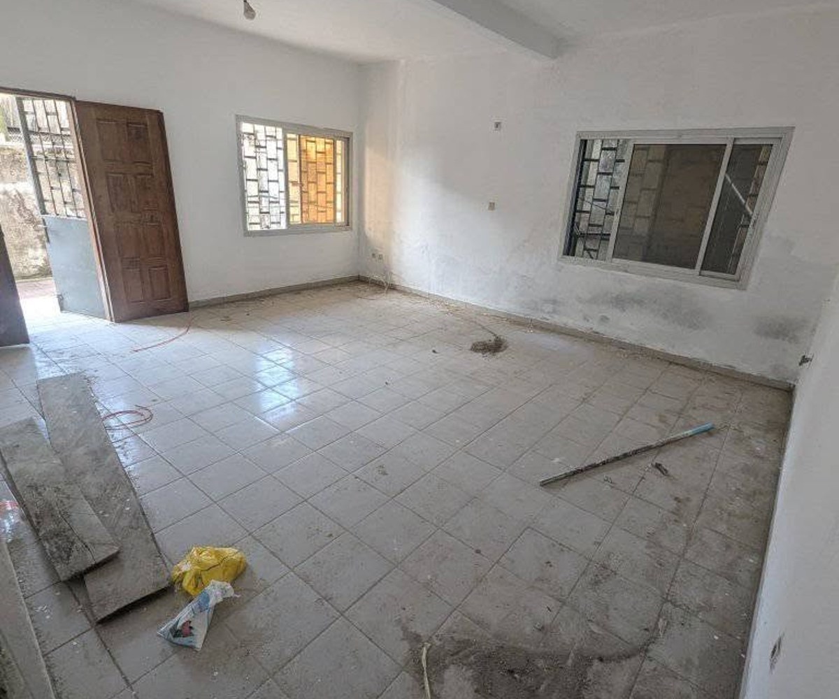 Grand appartement 2 chambres - Bonamoussadi, Douala