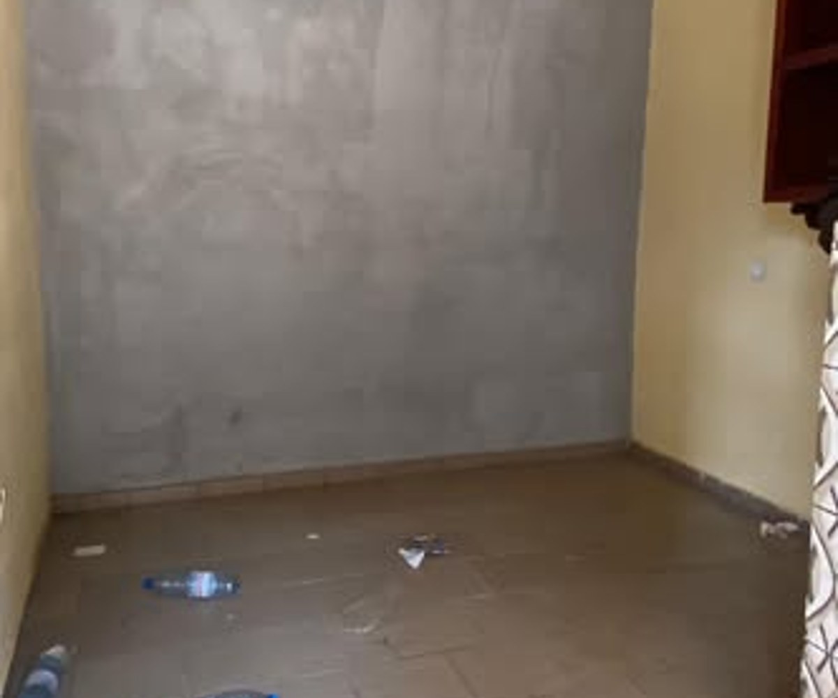 Chambre moderne à louer - Simbock, carrefour Nballegon