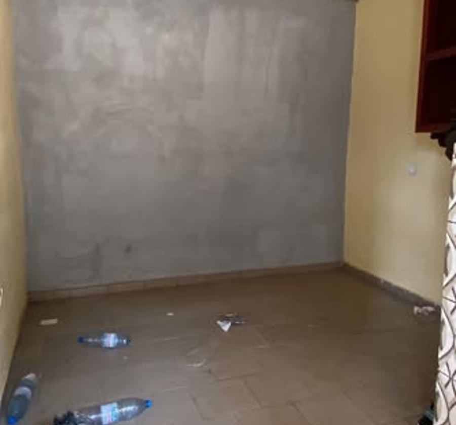 Chambre moderne à louer - Simbock, carrefour Nballegon