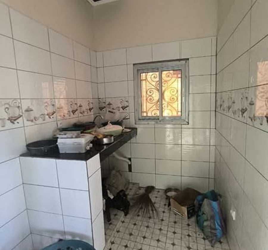 Studio moderne à PK10 Saker, Douala - 60 000 XAF/mois