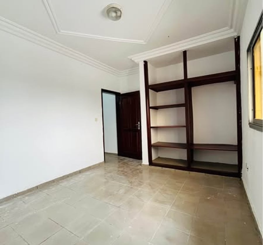 Studio moderne à louer à Ndogbong