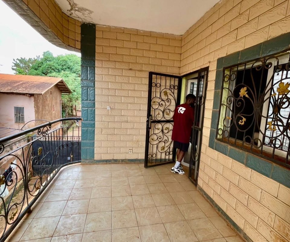 Appartement moderne à louer près de Carrefour Banane