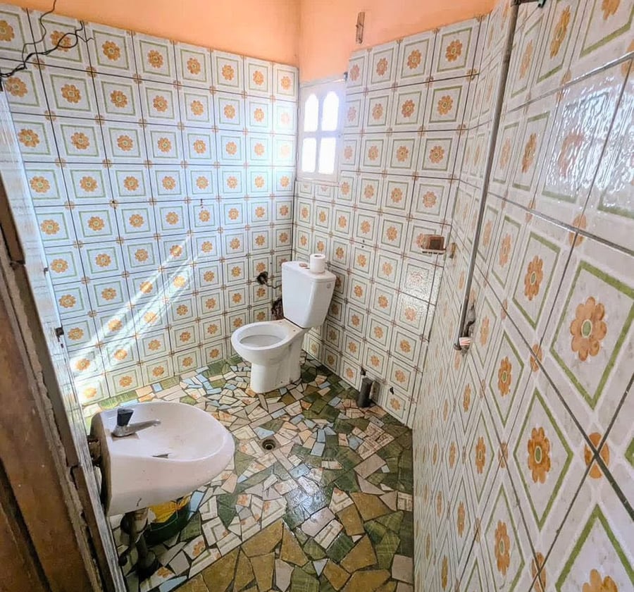 Chambre moderne à louer - Yaoundé Éleveur
