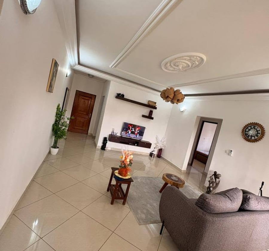 Appartement meublé à louer à Omnisport, Yaoundé