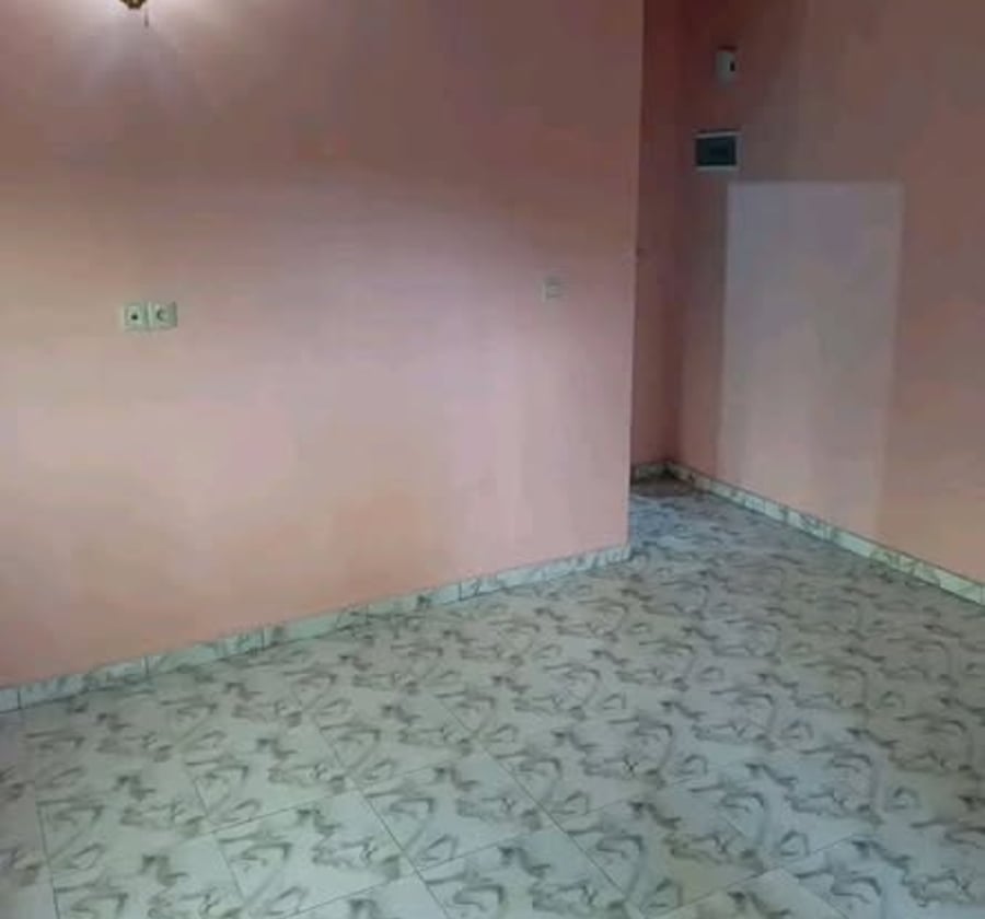 Studio moderne à louer à Emana, Yaoundé