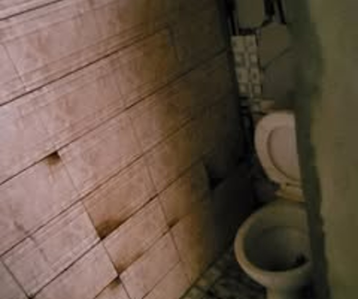 Grande chambre moderne 2 pièces - Village, Douala