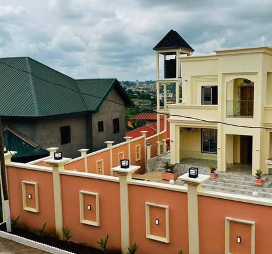 Duplex ultra haut standing avec piscine à Odza - Yaoundé