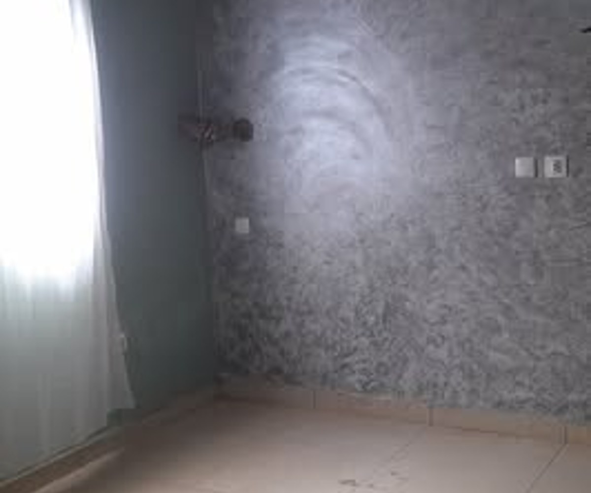 Studio moderne à louer - PK12, Douala