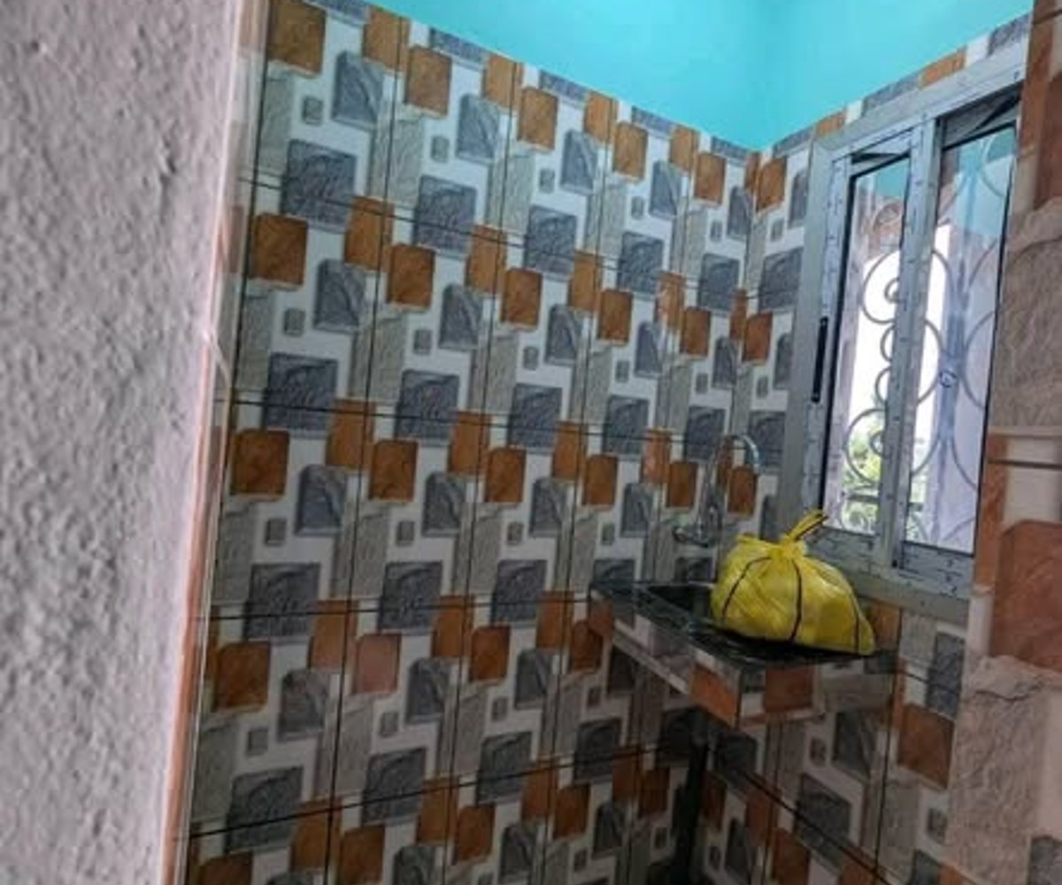 Studio à Damas, Yaoundé