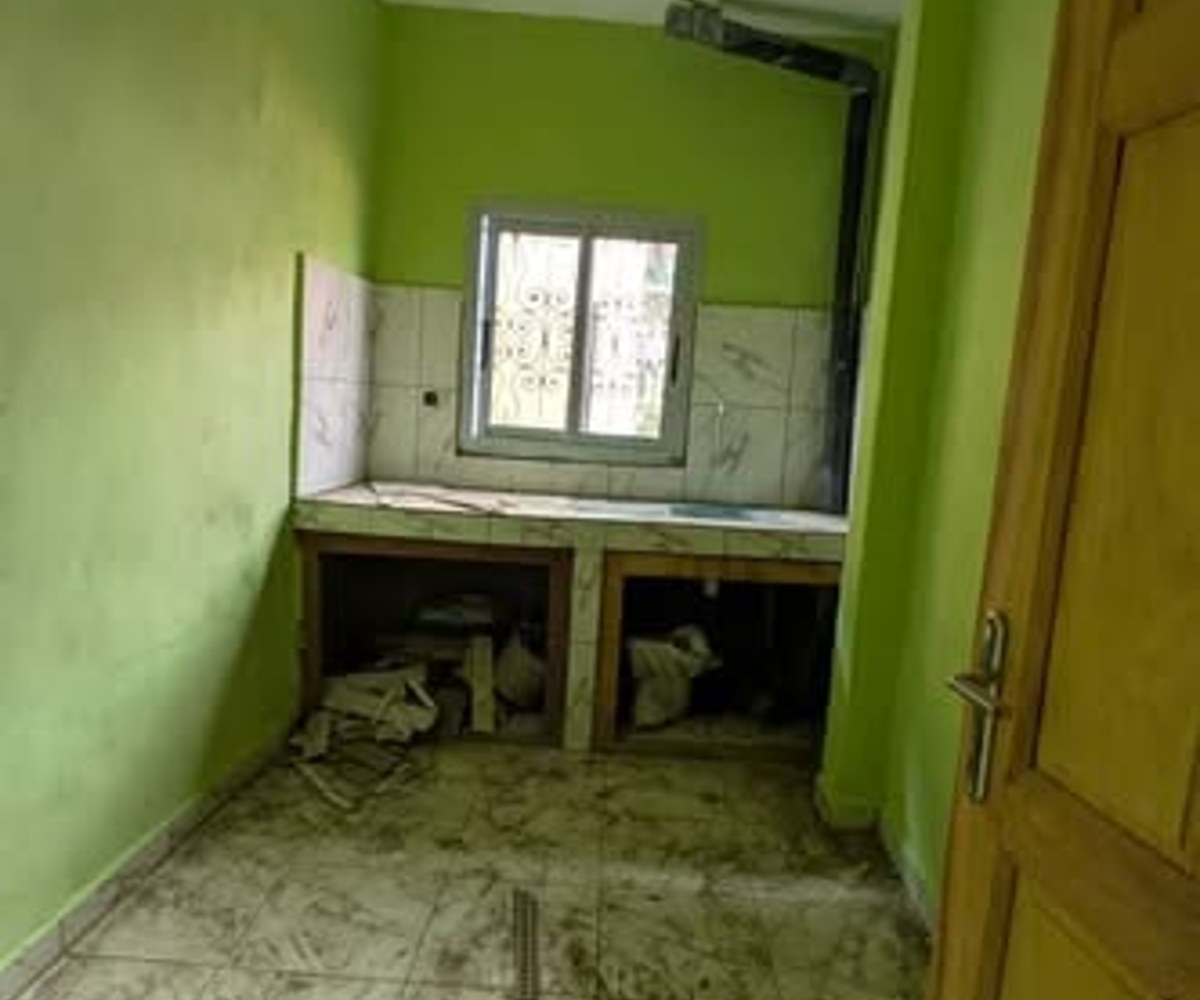 Studio moderne à louer à Fourgerol