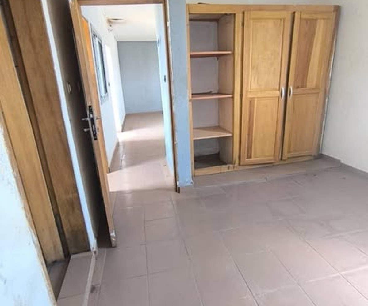 Studio moderne à louer à Malangue, Douala