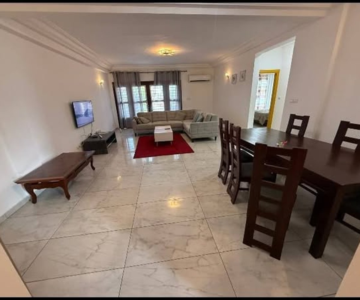 Vaste appartement haut standing à louer - Bonapriso, Douala