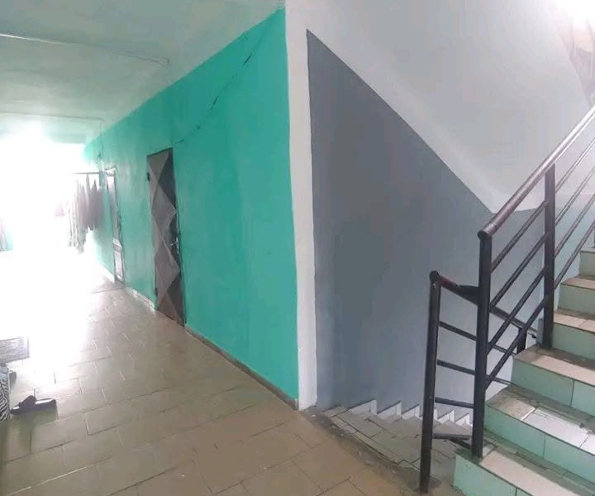 Chambre moderne à Logpom Gabon Bar
