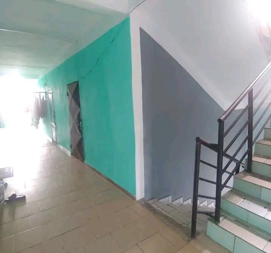 Chambre moderne à Logpom Gabon Bar