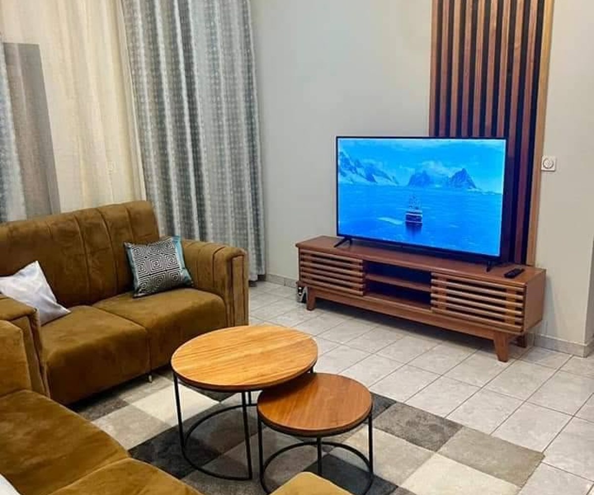 Studios et appartements meublés haut standing à Emana