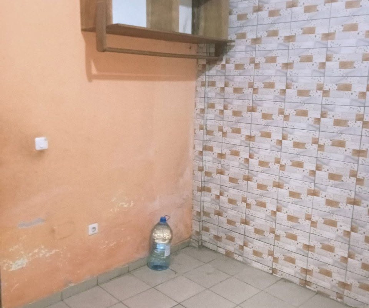 Studio moderne à Deido