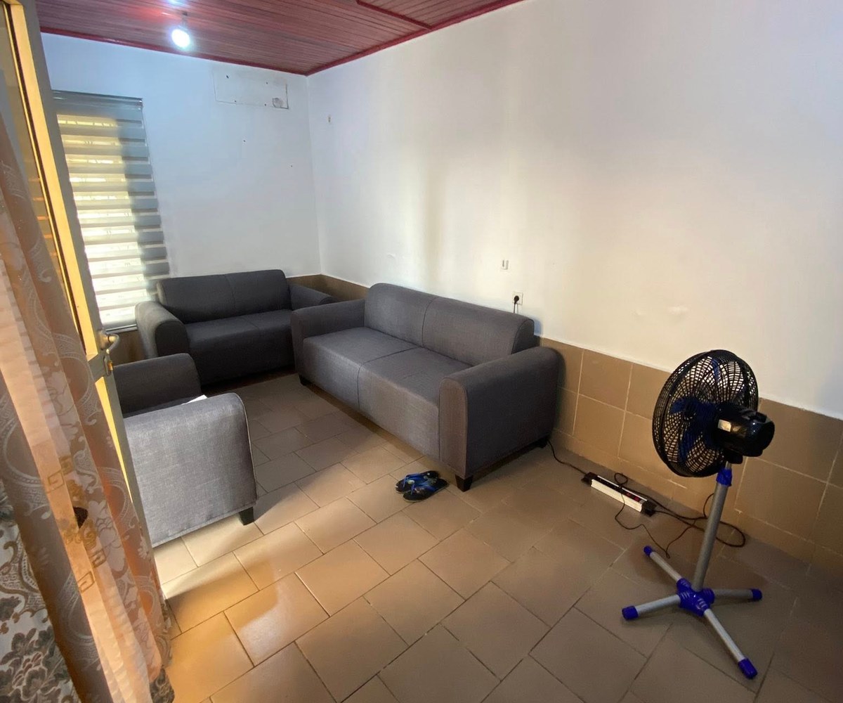 Studio moderne à louer - PK8, Douala