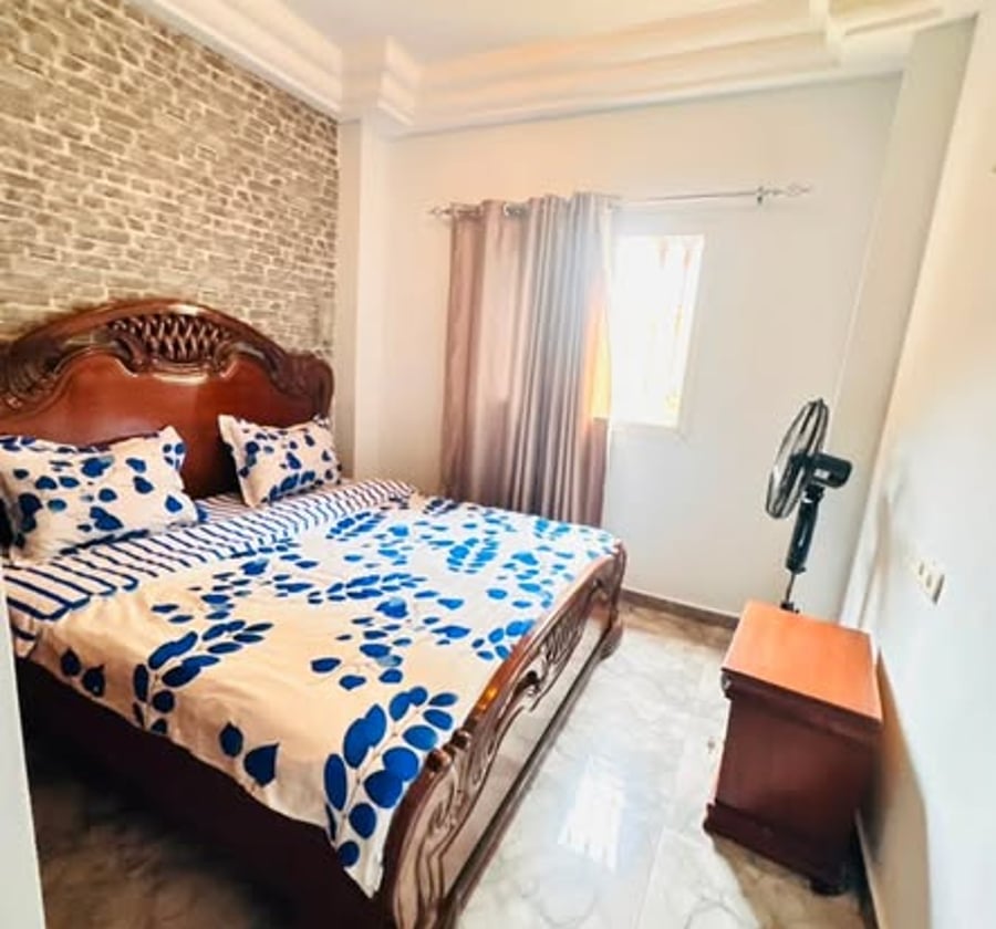 Appartement 3 chambres à louer à Biyem Assi, Yaoundé