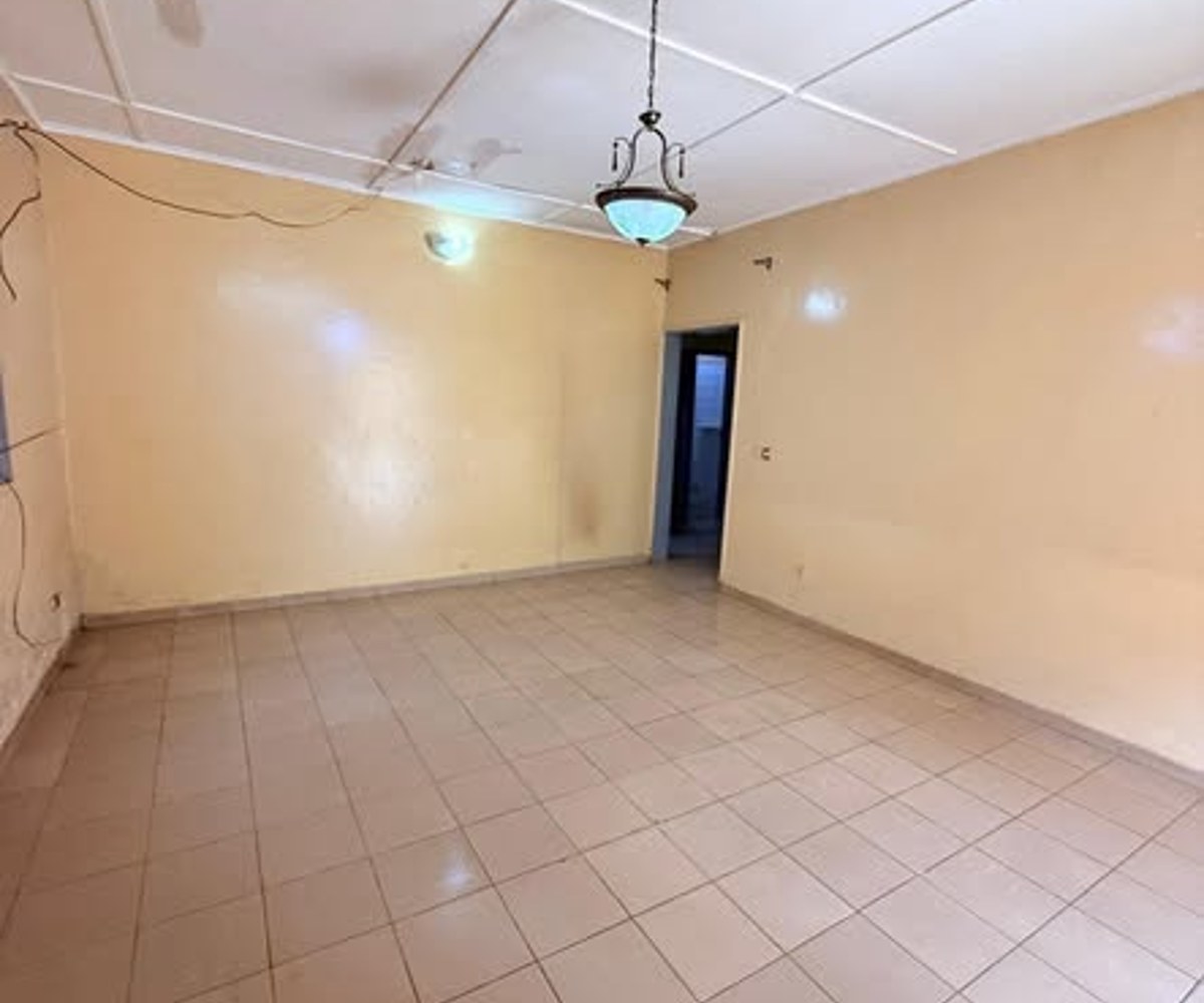 Villa à louer à Ngousso, Yaoundé - 3 chambres, 2 douches