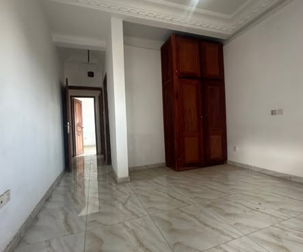 Appartement moderne haut standing à PK13 Douala