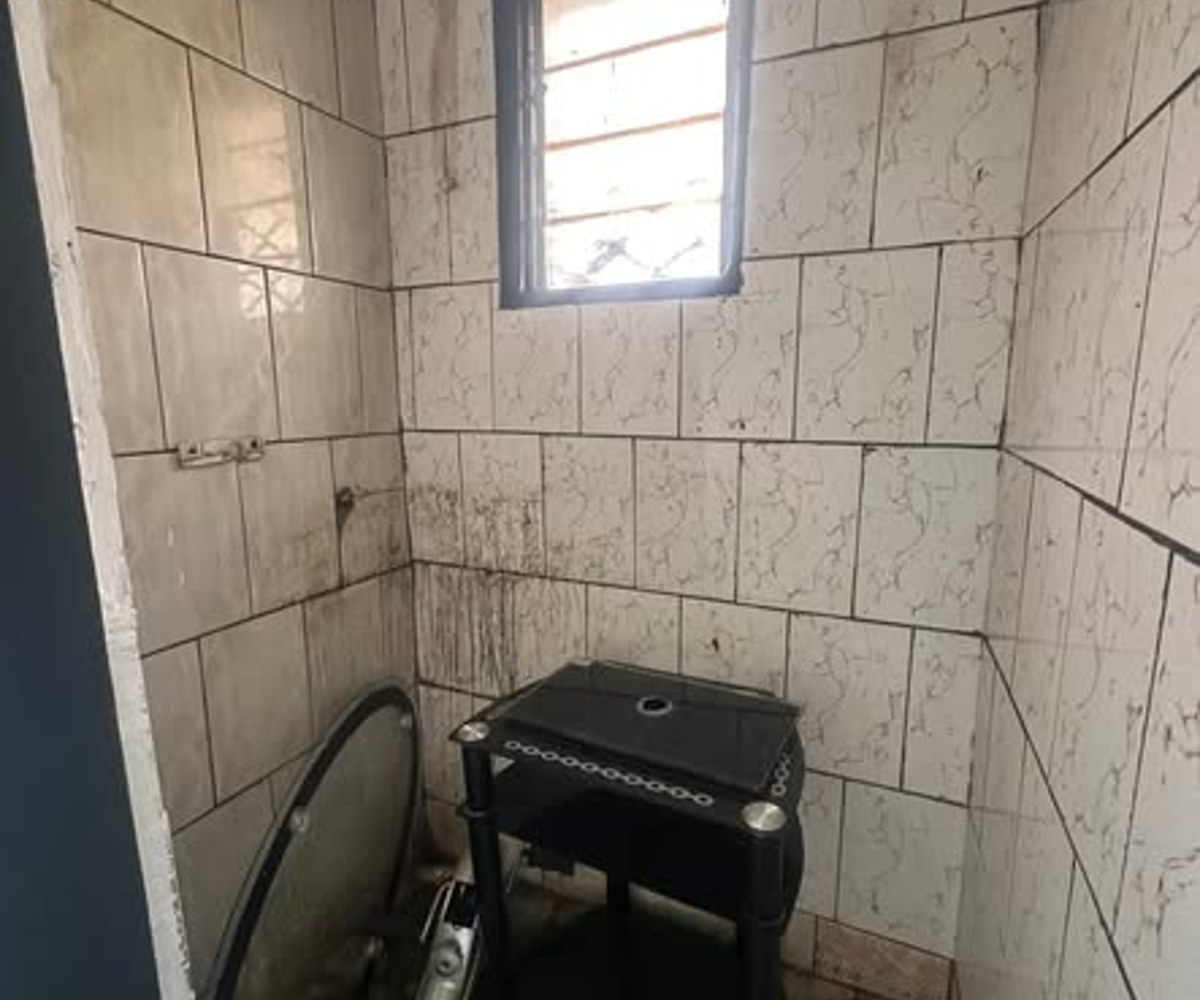 Studio moderne 4 pièces à PK 14 Douala