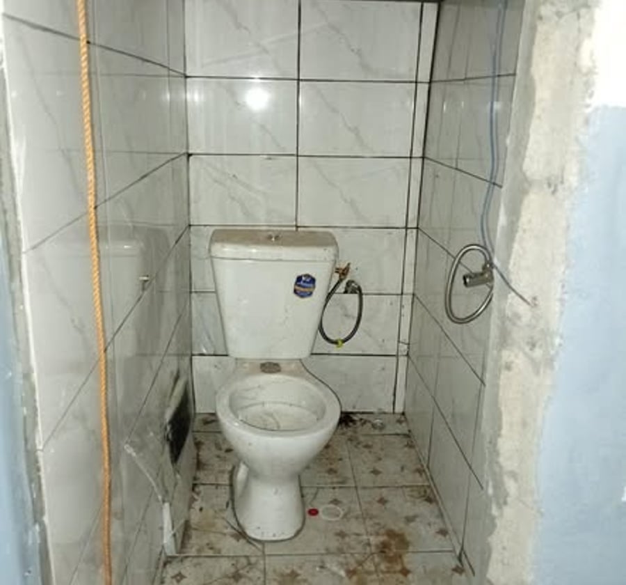 Chambre moderne à Ahala barrière