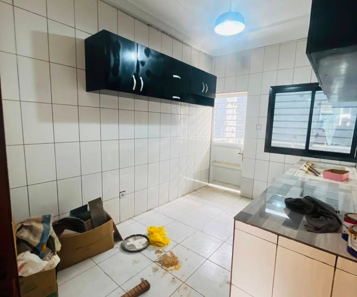 Appartement de haut standing à Odza Plaque - 3 chambres, 3 salles de bain