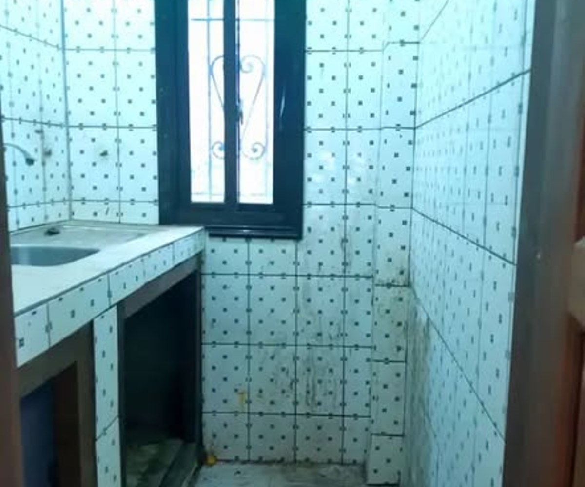 Studio moderne à louer - Village, Douala