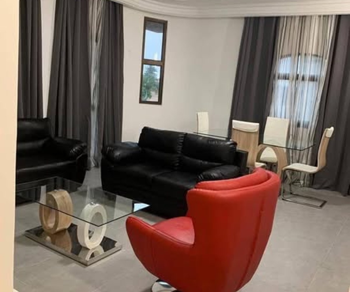 Chambres meublée à Bastos
