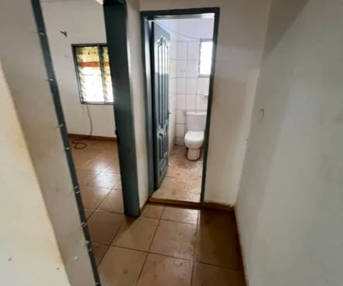 Studio moderne à louer à Etoudi Chapelle