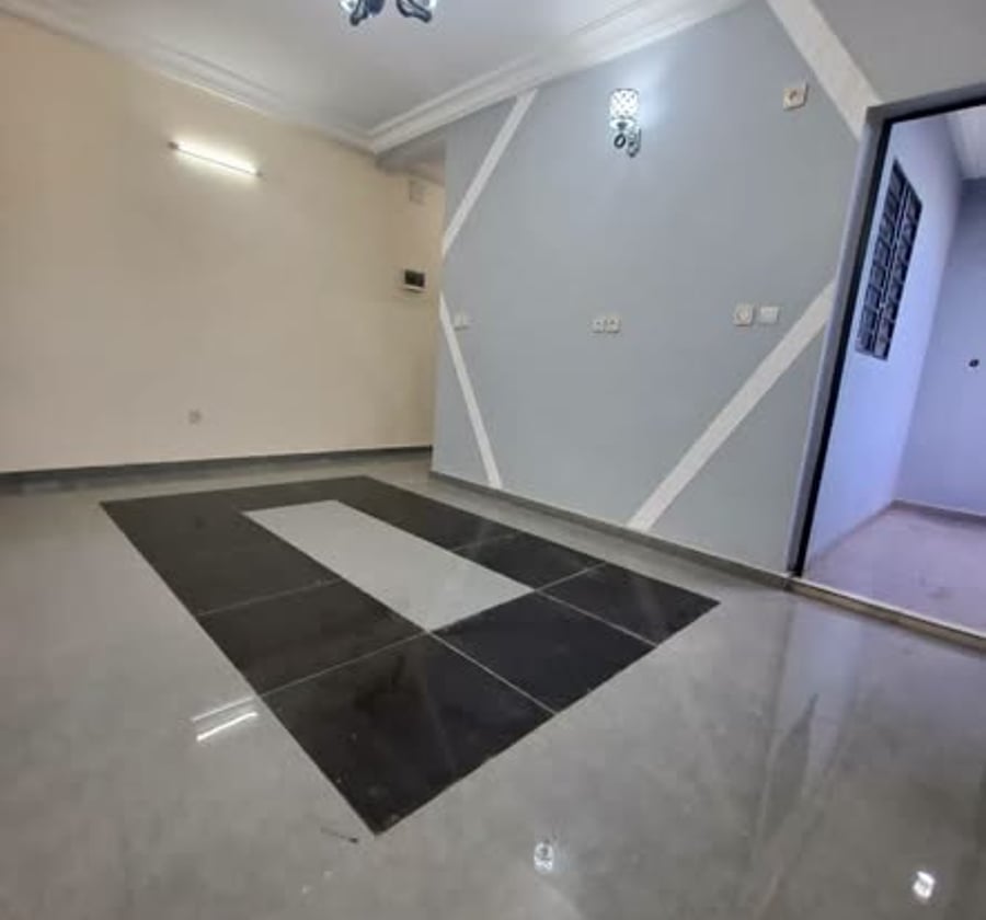 Studio moderne à louer - Nkolfoulou, Yaoundé - 70 000 FCFA